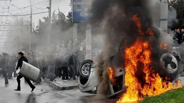 Апрель окуясы