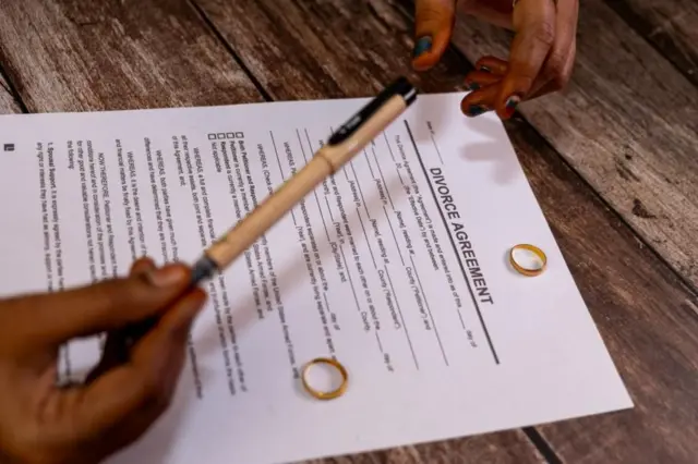 విడాకుల పత్రం