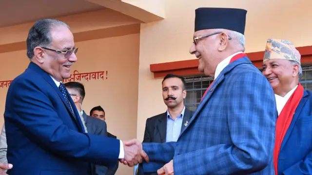 प्रचण्ड र ओली