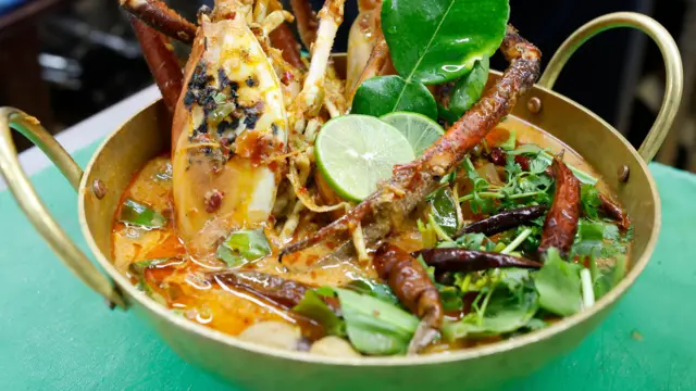 Азијска супа у здели