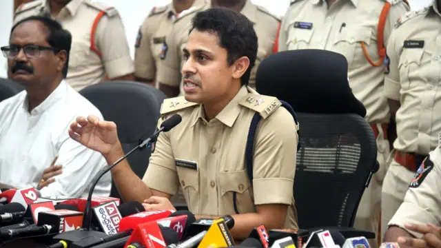 కాకినాడ, పోలీసులు