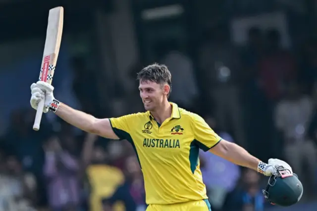 வார்னர், மார்ஷ் அதிரடி சதம்: பாகிஸ்தானை பிழியும் ஆஸ்திரேலியா