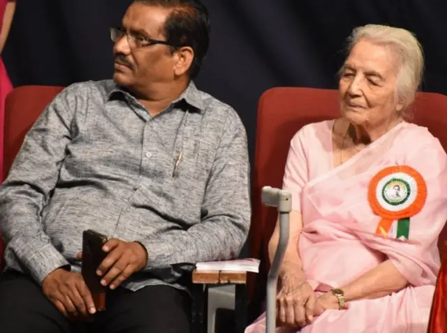यास्मिन शेख 