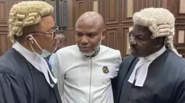 Nnamdi Kanu na ndị ọkaiwu ya