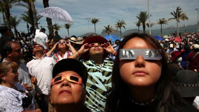 முழு சூரிய கிரகணம், அமெரிக்கா, கனடா, மெக்சிகோ