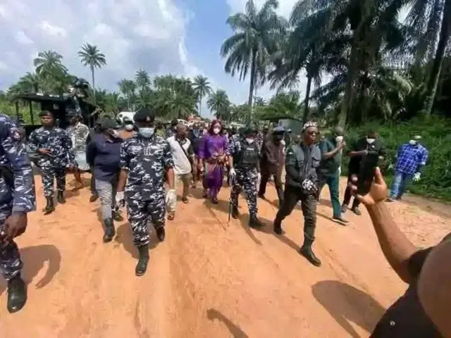 In ka badan 100 mayd oo go'go’ay ayaa laga helay kawaanka xubnaha lagula baxo oo dadka lagu qalo si sharci darrada ah dallka Nigeria