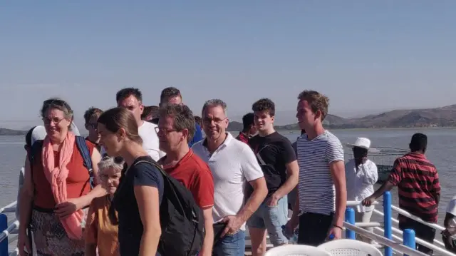 Lammiilee biyyota biraa Cuphaa irratti argamuuf Baatuu dhaqan keessaa