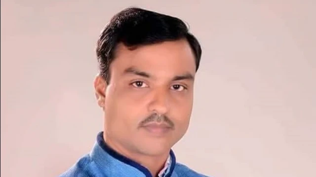 કડી વીસાવદર પેટાચૂંટણી, ભાજપ કૉંગ્રેસ અને આમ આદમી પાર્ટી વચ્ચે ચૂંટણીજંગ, ગોપાલ ઇટાલિયા, કિરીટ પટેલ, નીતિન રાણપરિયા, ગુજરાતનું રાજકારણ, બીબીસી ગુજરાતી