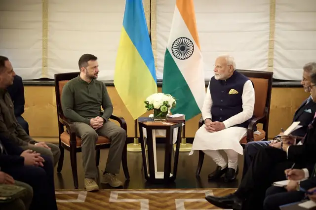 প্রেসিডেন্ট ভলোদিমির জেলেনস্কির সঙ্গে নরেন্দ্র মোদী। 