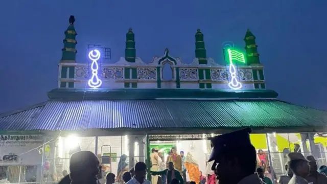 கார்த்திகை தீபம்: திருப்பரங்குன்றத்தை மையமிடும் அடுத்த சர்ச்சை - இந்து அமைப்பினரின் கோரிக்கைக்கு எதிர்ப்பு எழுவது ஏன்?