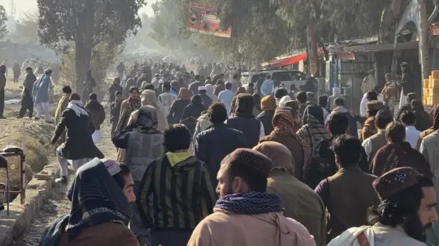 ریچارد بنیت، گزارشگر ویژه سازمان ملل متحد در امور حقوق بشر افغانستان این اعدام‌ها را با شدیدترین لحن محکوم کرد و آنها را ظالمانه و غیرمعمول و مغایر با قوانین بین‌المللی‌ خواند. ۲ دسامبر ۲۰۲۵