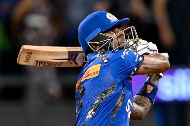 மும்பை ஹைதராபாத்