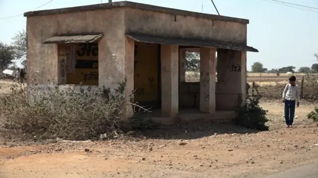 மத்திய பிரதேசத்தில் உள்ள பாதிக்கப்பட்டவர்களின் வீடு