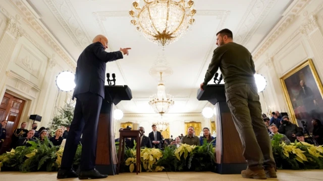 Biden ve Zelenskiy
