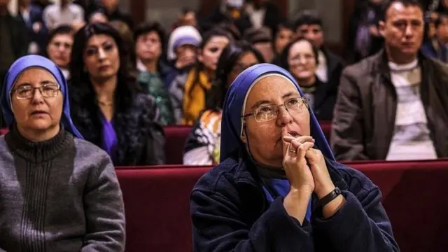 መንታዎቹ መነኮሳት