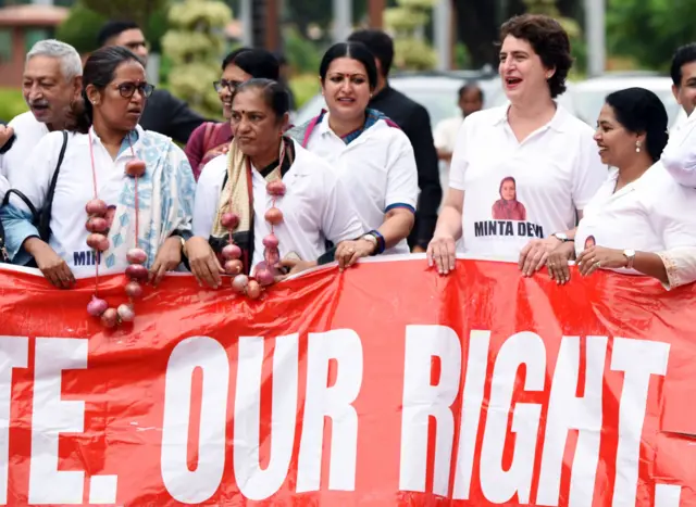 प्रियंका गांधी