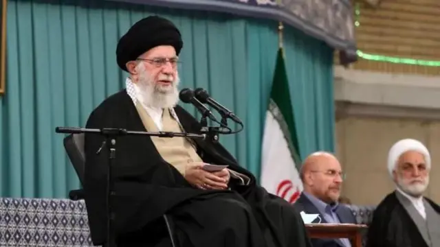 Kiongozi Mkuu wa Irani Ali Khamenei alisema "kamari ya kurekebisha uhusiano" na Israeli ni "hasara"