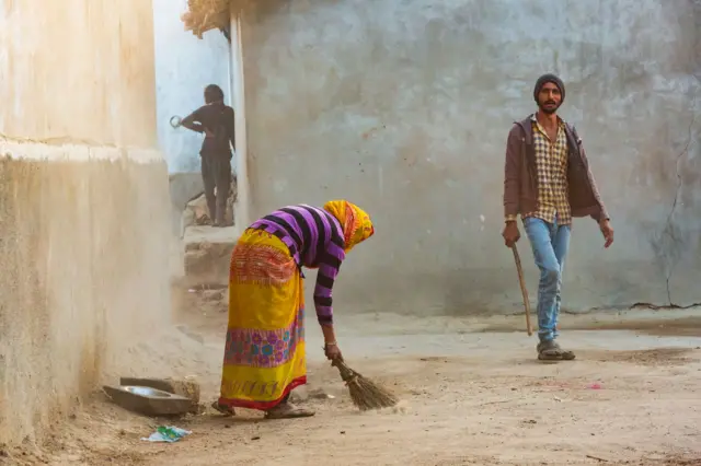પ્રતીકાત્મક તસવીર