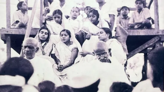 ராஜ்கோட் சத்தியாகிரகம், வல்லபாய் படேல், மகாத்மா காந்தி