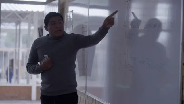 Ulises Martínez Juárez dando clases. 