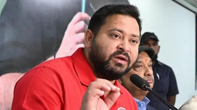 తేజస్వీ యాదవ్