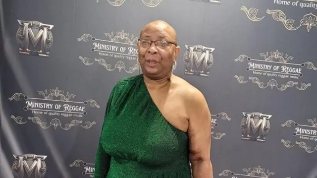 కోన్స్ సిండ్రోమ్‌తో బాధపడుతున్న మార్ష్