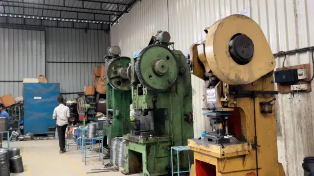 प्रेस मशीन