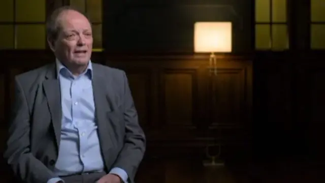 डेव्हिस प्राइस सांगतात, व्हायग्राच्या क्लिनिकल परीक्षणाचा त्यांचे सहकारी आणि रुग्णांवर मोठा प्रभाव पडला.