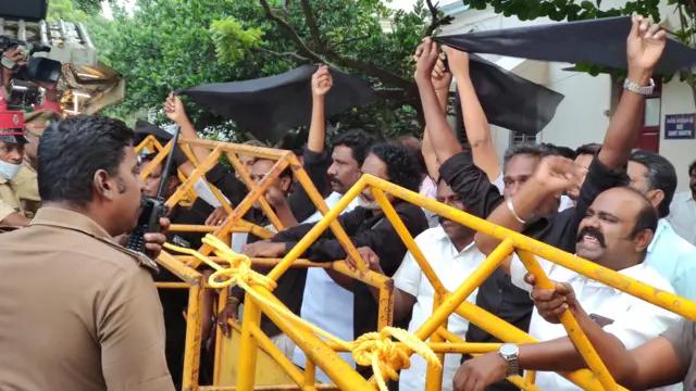 தேசிய சிறுபான்மையின நல ஆணைய உறுப்பினர் பேச்சால் புதுச்சேரியில் சர்ச்சை