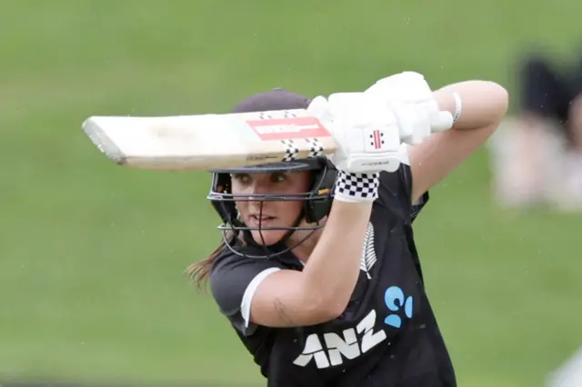 ઍમેલિયા કૅર