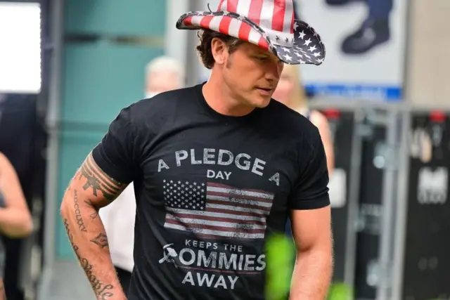 Ivyiyumviro bikaze cane vya Hegseth bigendera ku mico ya kera mu bijanye n'igisirikare vyateje impungenge mu turere rumwe tumwe