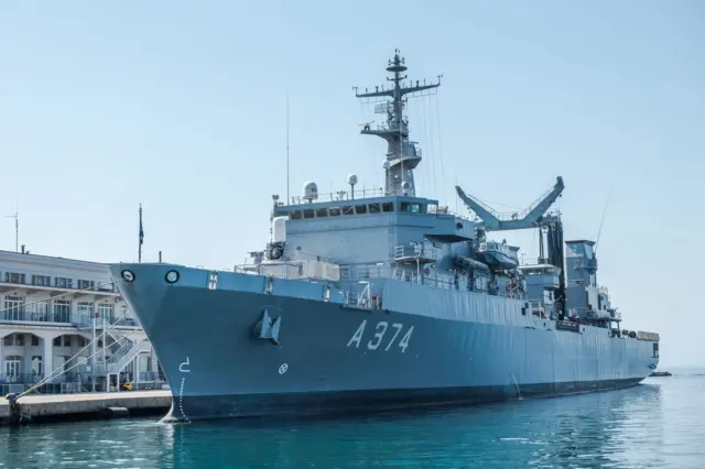 Le Hs Prometheus, un navire de soutien général de type Type de A-374 Etna est un navire auxiliaire amarré au quai du port maritime commercial de Trieste.