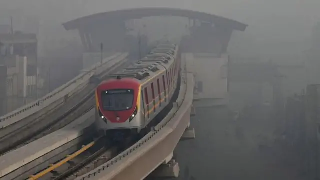 ऑरेंज मेट्रो