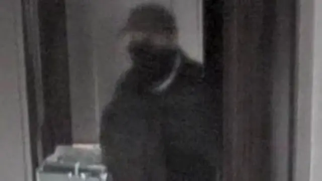 እቶም ስድራ ብሲሲሰቲቪ ዝተቐድሐ ምስሊ እቲ ሰራቒ ወግዓዊ ገይሮም