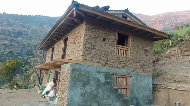 बनिसकेको कच्ची घर