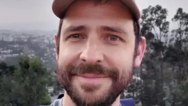 Gaazexessaa Fransaay, Untiwaan Galiindo