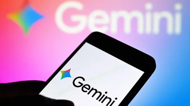 உங்களின் புகைப்படங்கள் தவறாக பயன்படுத்தப்படலாம் என ஜலந்தர் சைபர் கிரைம் காவல் ஆய்வாளர் மீனா குமாரி எச்சரிக்கிறார்.