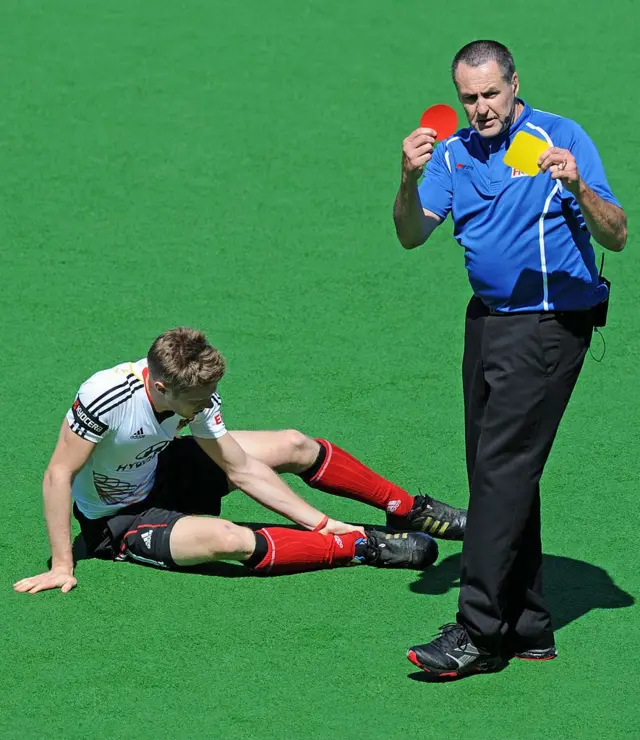 ਰੈੱਡ ਕਾਰਡ ਹਾਕੀ