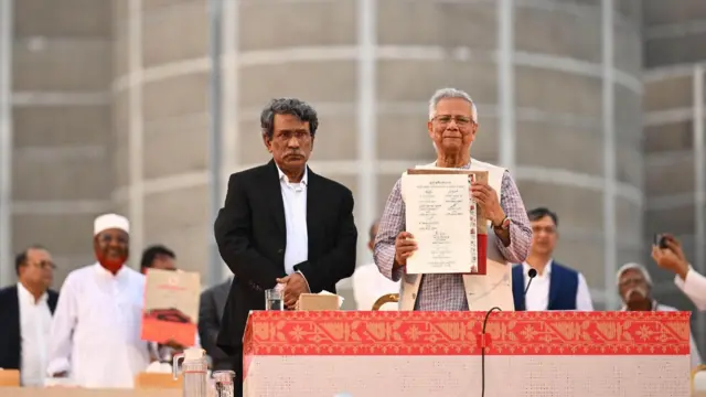 বিক্ষোভের মুখে অঙ্গীকারনামার পঞ্চম দফা সংশোধন করে জাতীয় ঐকমত্য কমিশন।