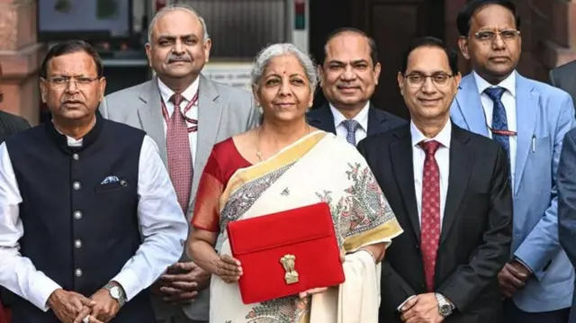 केंद्रीय अर्थमंत्री निर्मला सीतारमण यांचा सलग आठवा अर्थसंकल्प आहे.