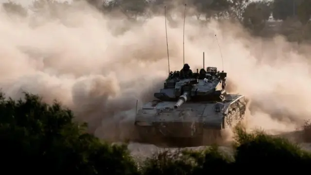 Fatwadiisu waxa ay iftiiminaysaa in, sida ay qabto shareecada Islaamka, duullaanka millatari waa in aanu sababin jawaab ka badan faa'iidooyinka ficilka.