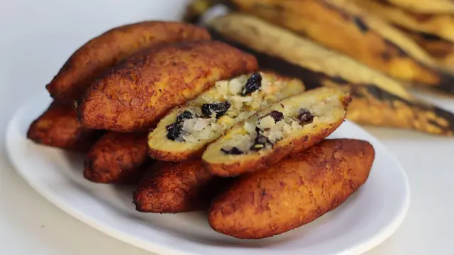 કેરળ, મેપિલ્લા, મુપાલ્લાહ, ભોજન સમારંભ, 40 દિવસમાં 100 ભોજન, અજબગજબની વાત, સાસુ જમાઈ સ્નેહ, કેરળમાં નવપરિણીત યુગલ, આશ્ચર્યજનક પરંપરા, બીબીસી ગુજરાતી