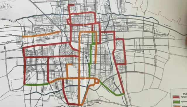 Картада керек болсо Бишкектин чыгышы менен батышы, түндүгү менен түштүгү веложолдор менен туташып, кыйма-чийме. Бирок бул азырынча кагаз картадагы чийме. Ал сары (даяр веложол), жашыл (долбоорлонуп жатканы), кызыл (ушундай болсо болот деген божомол) түстө 