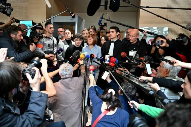 ژیزل پلیکو پس از صدور احکام دادگاه گفت که می‌خواهد «به قربانیان ناشناخته‌ای فکر کند که داستان‌هایشان در سایه‌ها پنهان مانده است»