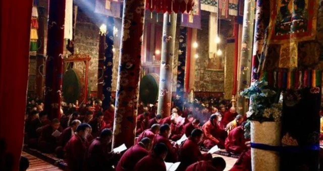 大坝的水库将淹没拥有700年历史的旺堆寺（藏语称旺托寺）。