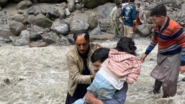 స్థానికులు