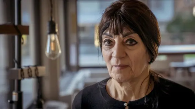 ऑक्सफ़ोर्ड यूनिवर्सिटी में ईरानी मामलों के स्कॉलर और राजनीतिक कार्यकर्ता यासमिन माथर .