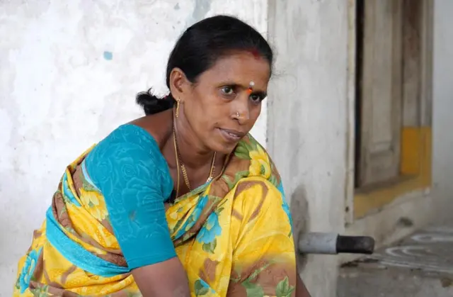 వీర వెంకట లక్ష్మి, జీడిపప్పు