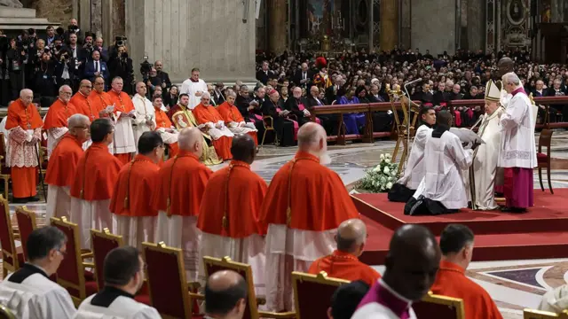 Papa Francisco durante cerimônia
