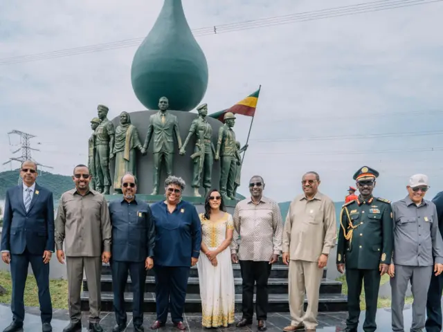 በታላቁ ሕዳሴ ግድብ ምርቃት ላይ የተገኙ የተለያዩ አገር መሪዎች